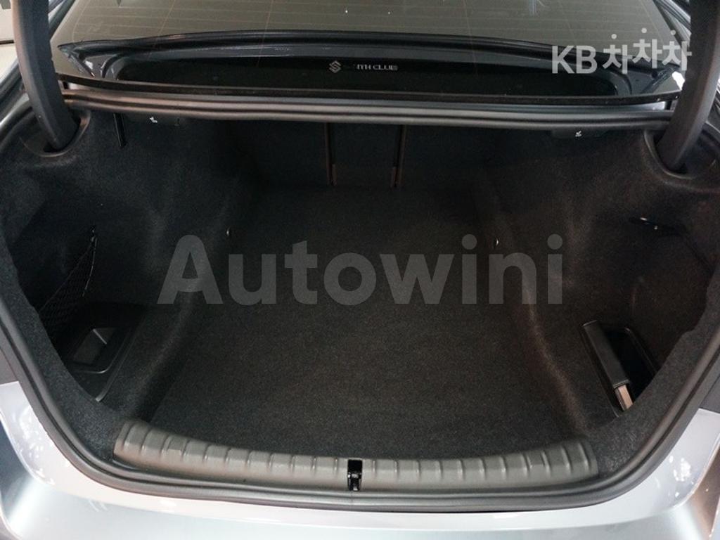 2018 BMW  5SERIES G30  520D XDRIVE M SPORT PACKAGE PLUS - 9