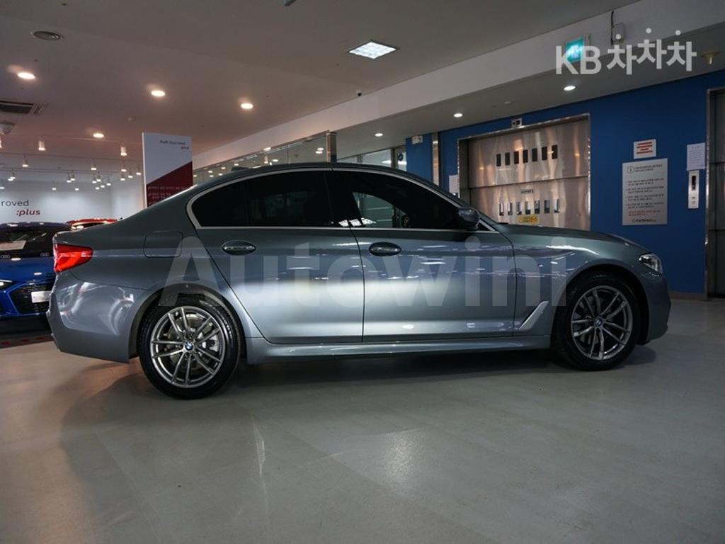 2018 BMW  5SERIES G30  520D XDRIVE M SPORT PACKAGE PLUS - 11