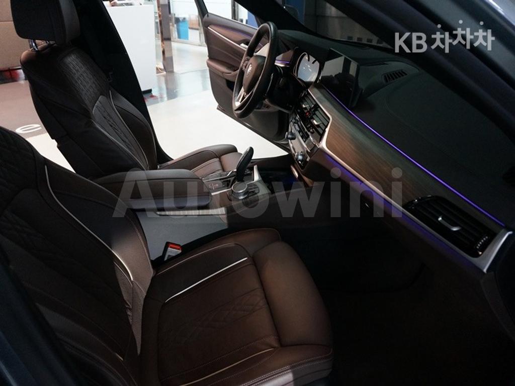 2018 BMW  5SERIES G30  520D XDRIVE M SPORT PACKAGE PLUS - 14