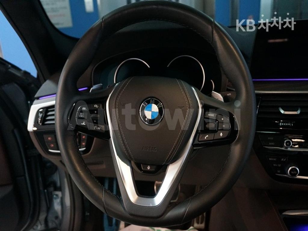 2018 BMW  5SERIES G30  520D XDRIVE M SPORT PACKAGE PLUS - 16