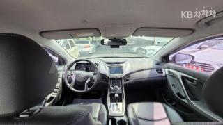 KMHDG41DBDU837968 2013 HYUNDAI AVANTE MD ELANTRA M16 GDI STYLE-4