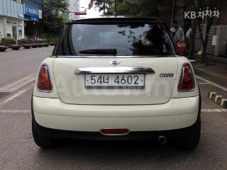 WMWMF3101ATZ92470 2010 MINI COOPER 1.6 SE-2