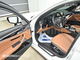 2018 BMW  5SERIES G30  520I LUXURY - 11