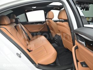 2018 BMW  5SERIES G30  520I LUXURY - 12