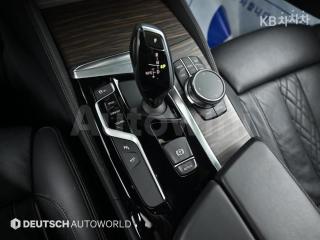 2018 BMW  5SERIES G30  520D XDRIVE M SPORT PACKAGE PLUS - 9
