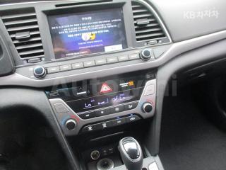 2018 HYUNDAI AVANTE AD ELANTRA 1.6 GDI SMART - 9
