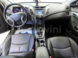 2015 HYUNDAI  AVANTE ELANTRA 1.6 GDI MORDERN BASIC - 10