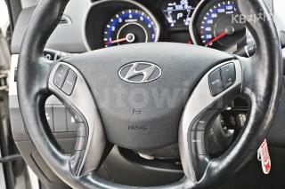 2013 HYUNDAI AVANTE MD ELANTRA M16 GDI SMART - 8