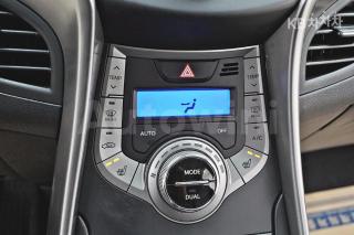 2013 HYUNDAI AVANTE MD ELANTRA M16 GDI SMART - 13