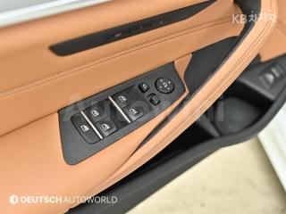 2018 BMW  5SERIES G30  530I XDRIVE M SPORT - 16