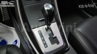 2013 HYUNDAI AVANTE MD ELANTRA M16 GDI PREMIUM - 13