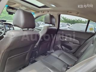 2010 GM DAEWOO (CHEVROLET) LACETTI PREMIERE 1.8 CDX ID ADVANCED - 11