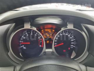 2017 NISSAN JUKE 1.6 SV - 8