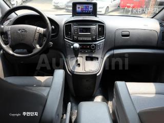 KMFWBX7KBHU894275 2017 HYUNDAI GRAND STAREX H-1 5 SEATS VAN MORDERN-4