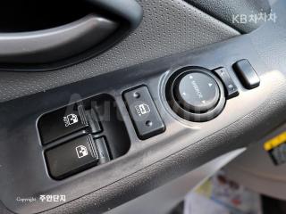 2017 HYUNDAI GRAND STAREX H-1 5 SEATS VAN MORDERN - 13