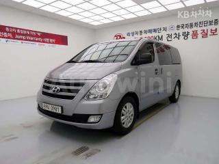 KMFWBX7KBHU886409 2017 HYUNDAI GRAND STAREX H-1 5 SEATS VAN MORDERN-1