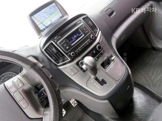 2017 HYUNDAI GRAND STAREX H-1 5 SEATS VAN MORDERN - 10