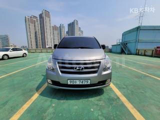 KMFWBX7KBHU856265 2017 HYUNDAI GRAND STAREX H-1 5 SEATS VAN SMART-0
