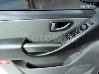 2017 HYUNDAI GRAND STAREX H-1 12 SEATS WAGON CVX 4WD MORDERN - 14