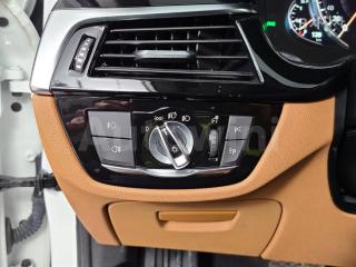 2018 BMW  5SERIES G30  520I LUXURY - 17