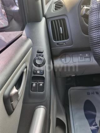 2017 HYUNDAI GRAND STAREX H-1 5 SEATS VAN MORDERN - 13