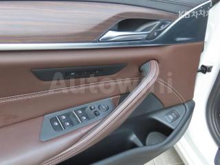 2018 BMW  5SERIES G30  520D M SPORT PLUS - 10