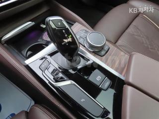 2018 BMW  5SERIES G30  520D M SPORT PLUS - 11