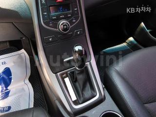 2015 HYUNDAI  AVANTE ELANTRA 1.6 GDI SMART BASIC - 10