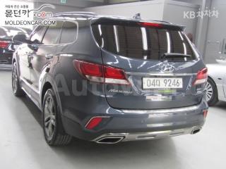 KMHSR81XDJU287885 2018 HYUNDAI  MAXCRUZ DIESEL(E-VGT)R2.2 4WD 파이니스트 EDITION 6 SEATS-2