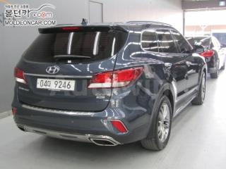 KMHSR81XDJU287885 2018 HYUNDAI  MAXCRUZ DIESEL(E-VGT)R2.2 4WD 파이니스트 EDITION 6 SEATS-3