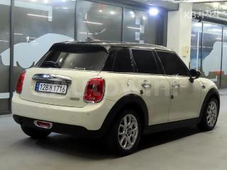 WMWXU1109H2G05755 2017 MINI COOPER 5DOORS 1.5 HIGH트림-3