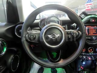 2017 MINI COOPER 5DOORS 1.5 HIGH트림 - 9