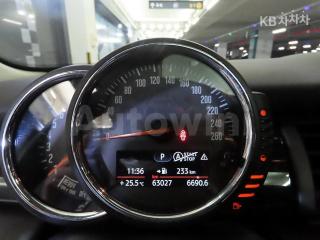 2017 MINI COOPER 5DOORS 1.5 HIGH트림 - 10