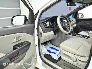 2015 KIA  CARNIVAL SEDONA 9 SEATS 2.2 DIESEL OUTDOOR LUXURY - 11