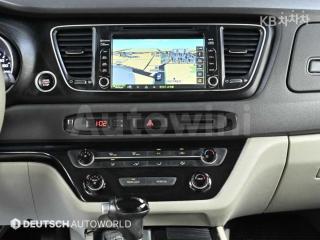 2015 KIA  CARNIVAL SEDONA 9 SEATS 2.2 DIESEL OUTDOOR LUXURY - 14