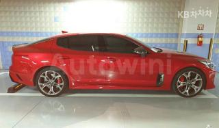 2020 KIA STINGER 2.0 TURBO 4WD PLATINUM - 11