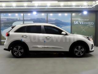 KNACB81CGLA425820 2020 KIA  NIRO 1.6 HEV PRESTIGE-2
