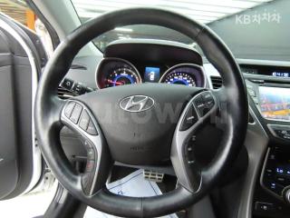 2015 HYUNDAI  AVANTE ELANTRA 1.6 VGT 텐밀리언 LIMITED - 8
