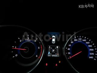 2015 HYUNDAI  AVANTE ELANTRA 1.6 VGT 텐밀리언 LIMITED - 9