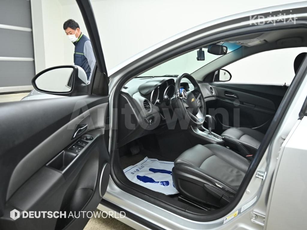 2010 GM DAEWOO (CHEVROLET) LACETTI PREMIERE 1.8 CDX ID 일반형 - 11