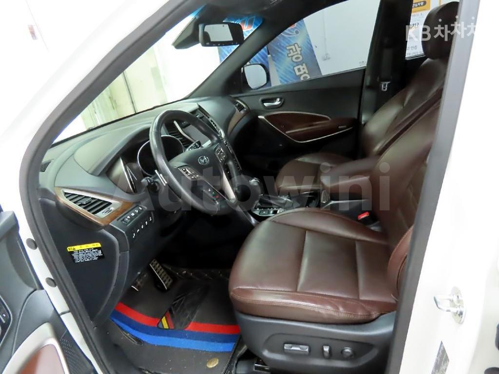 KMHSR81XDJU279645 2018 HYUNDAI  MAXCRUZ DIESEL(E-VGT)R2.2 4WD 파이니스트 EDITION 7 SEATS-4