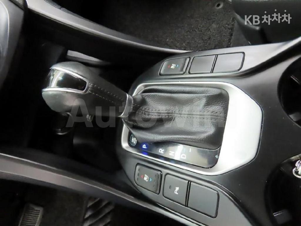 2018 HYUNDAI  MAXCRUZ DIESEL(E-VGT)R2.2 2WD EXCLUSIVE 7 SEATS - 10
