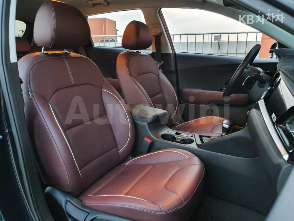 2020 KIA  NIRO 1.6 HEV NOBLESSE SPECIAL - 13