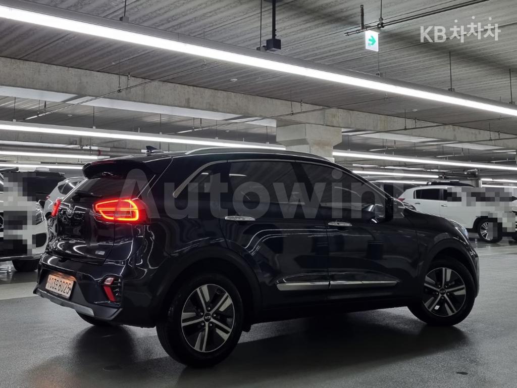2020 KIA  NIRO 1.6 HEV NOBLESSE SPECIAL - 15