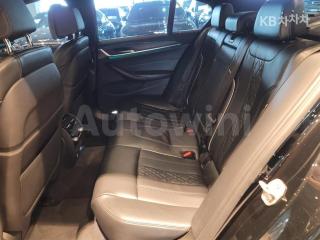 2017 BMW  5SERIES G30  520D M SPORT PLUS - 7