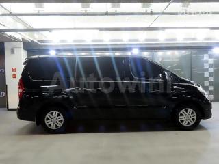 KMFWBX7KBHU895931 2017 HYUNDAI GRAND STAREX H-1 3 SEATS VAN SMART-2