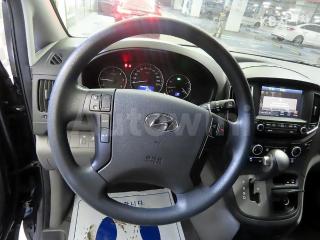 2017 HYUNDAI GRAND STAREX H-1 3 SEATS VAN SMART - 8