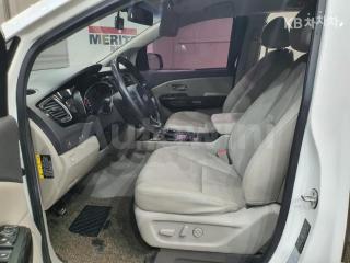 2016 KIA  CARNIVAL SEDONA 7 SEATS 2.2 DIESEL LIMOUSINE PRESIDENT - 8