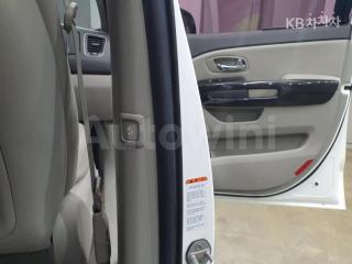 2016 KIA  CARNIVAL SEDONA 7 SEATS 2.2 DIESEL LIMOUSINE PRESIDENT - 16