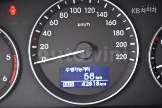 2017 HYUNDAI GRAND STAREX H-1 5 SEATS VAN MORDERN - 10
